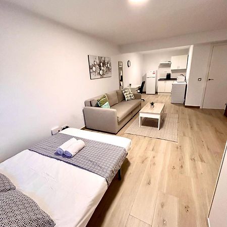 Apartamentos Ribadeo Мадрид Екстериор снимка