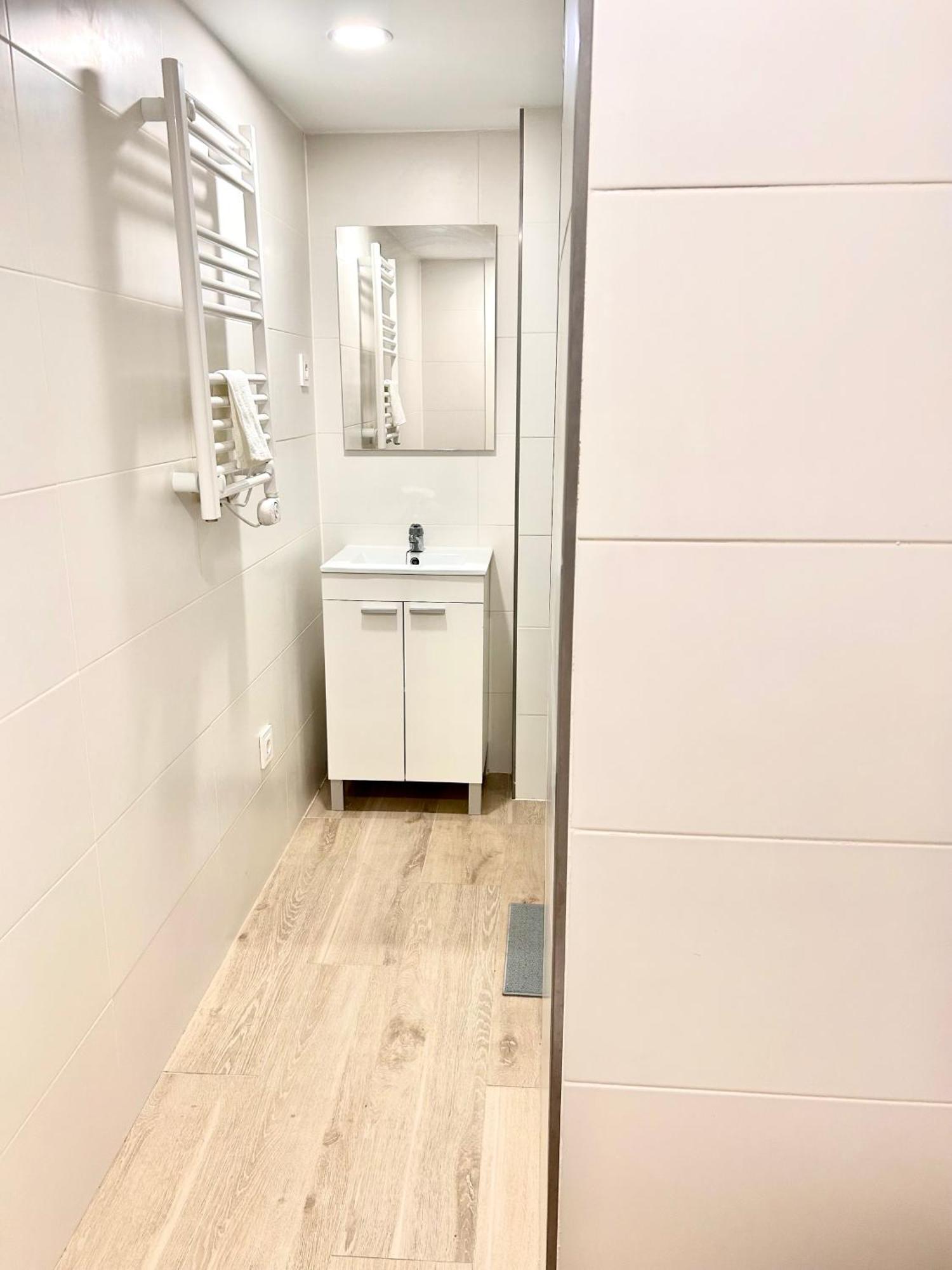 Apartamentos Ribadeo Мадрид Екстериор снимка