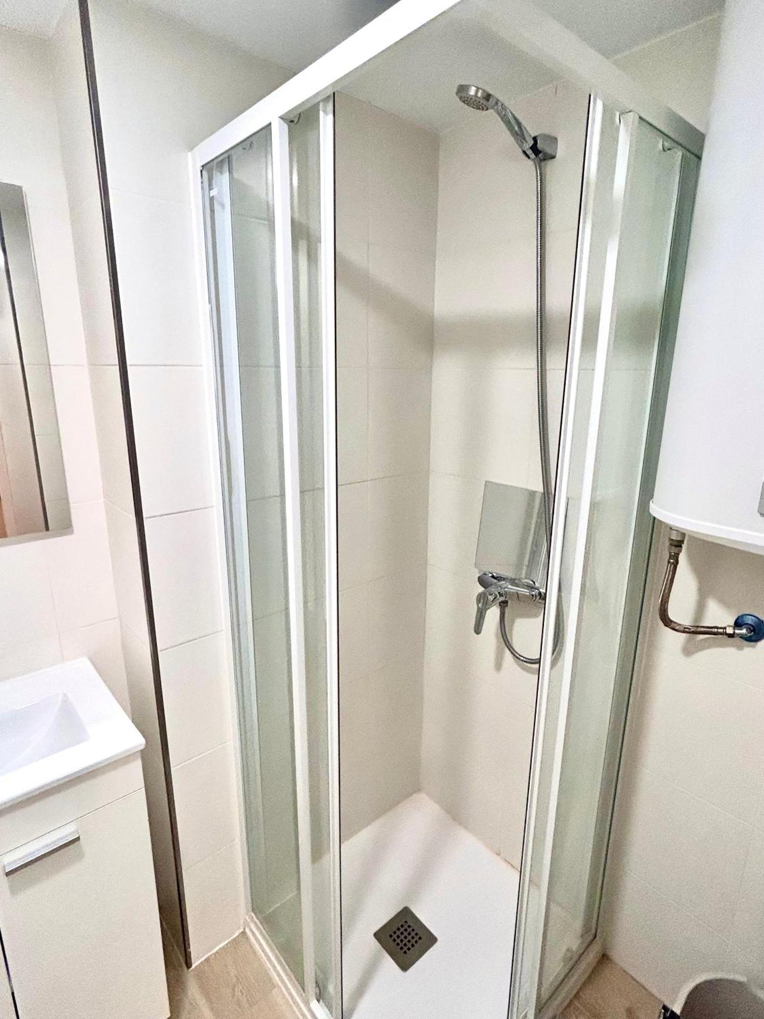 Apartamentos Ribadeo Мадрид Екстериор снимка